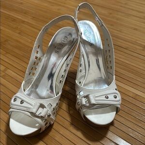 Vintage Guess Women's White Slingback Heels